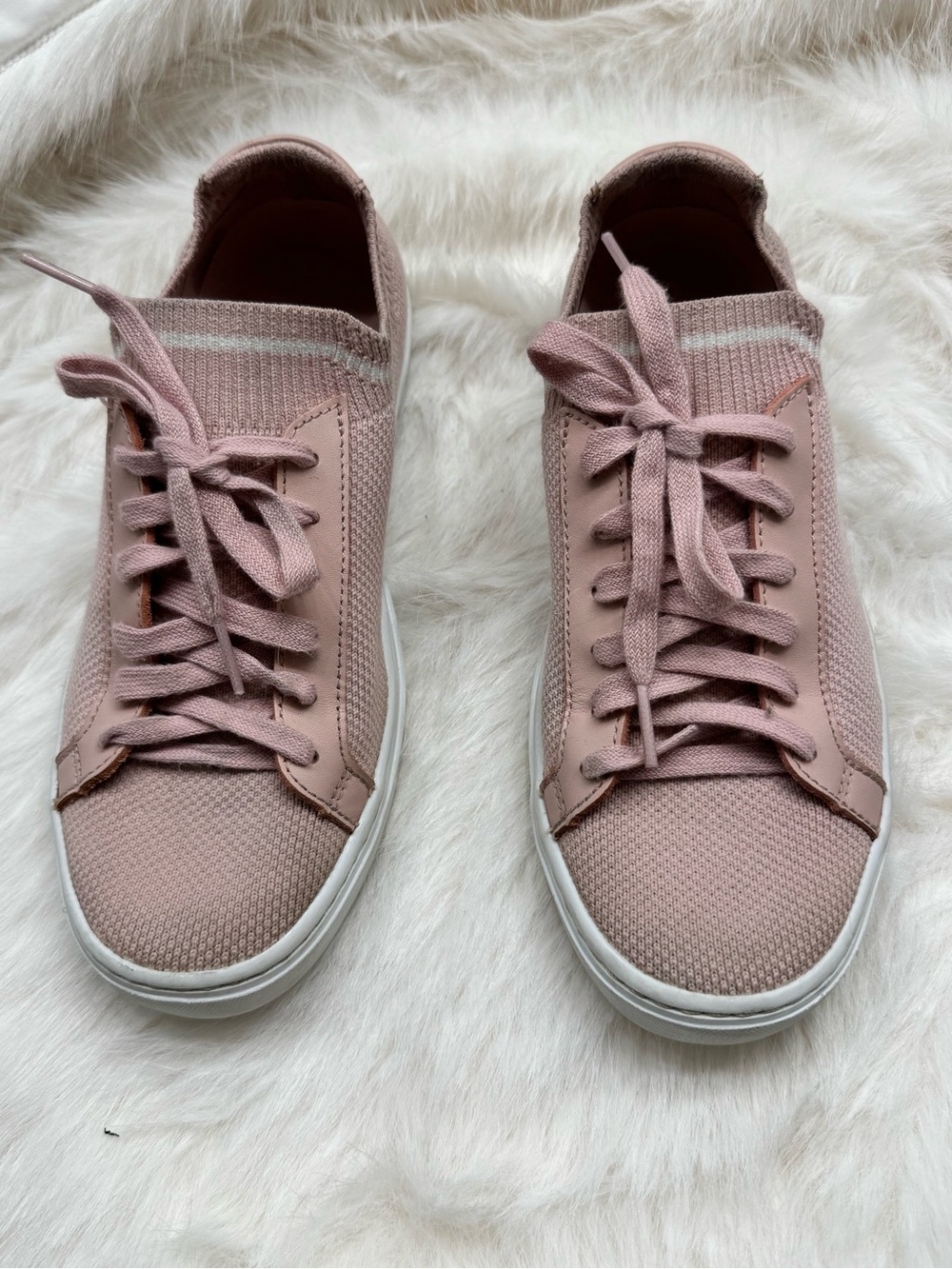 Lacoste Women’s Dusty Pink Knit Lace-Up Sneakers